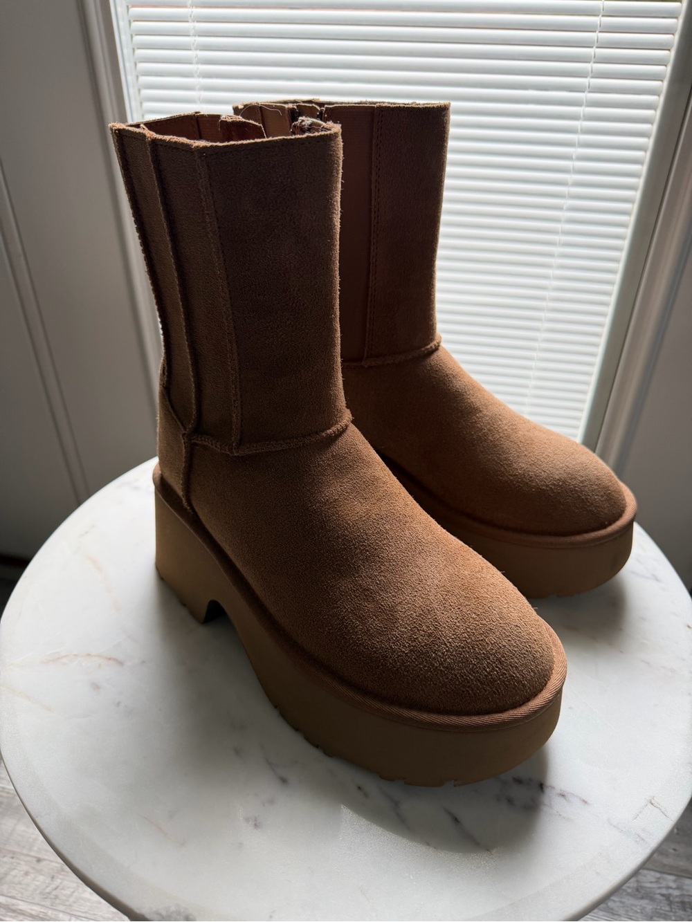 Women's Brown Platform Suede Boots